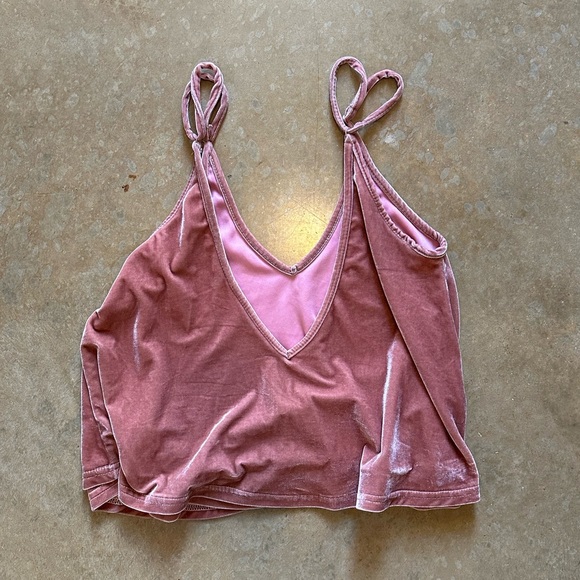 Tobi Pink Velvet Flowy Tank - Picture 3 of 6